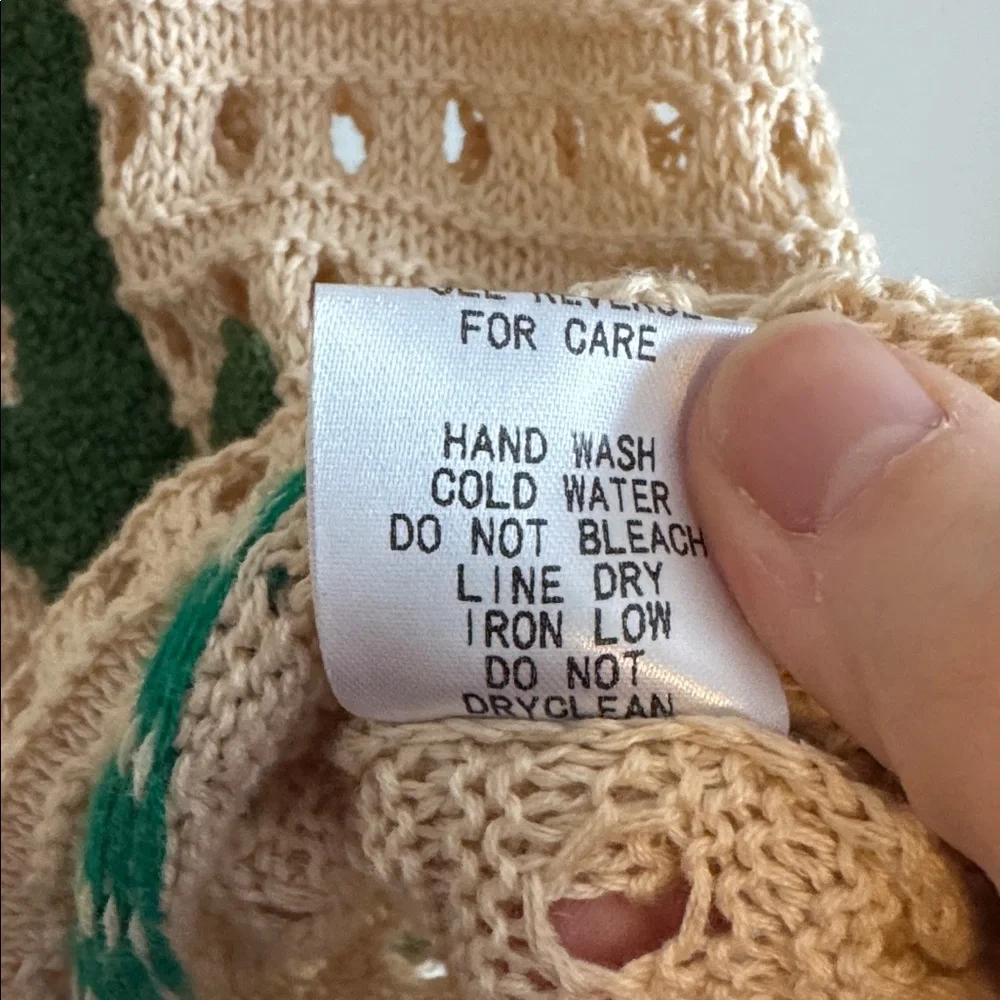 BiBi Edge Stitched Cactus
Patch Sweater  crochet southwestern medium - Picture 14 of 14